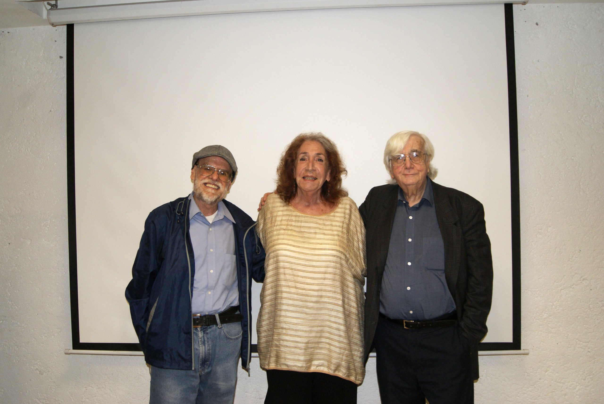 Jorge Alonso, Victoria Novelo y Eduardo Menéndez, en la entrega de reconocimientos como investigadores eméritos del CIESAS, Cuernavaca, Morelos 