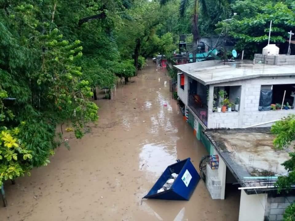 Tamzunchale bajo el agua La Brecha