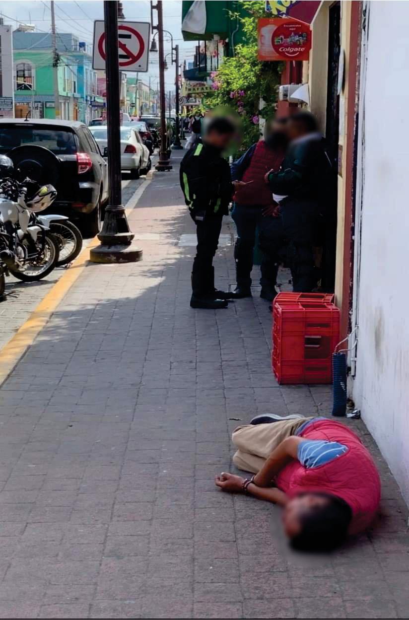 Personas en la calle
Descripción generada automáticamente