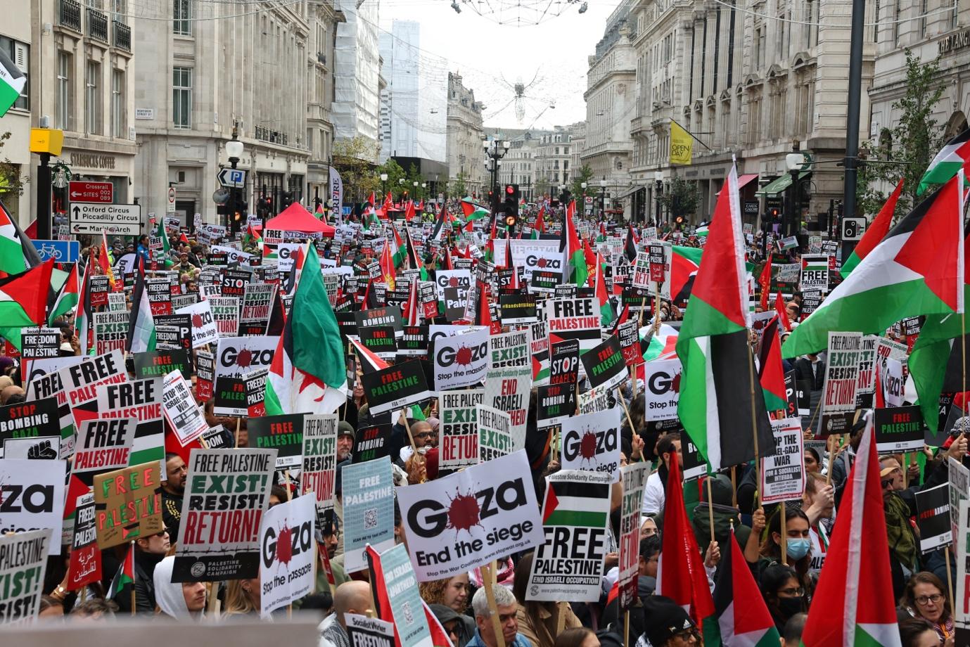 Pro-Palestinian march in London over Gaza draws thousands | Reuters